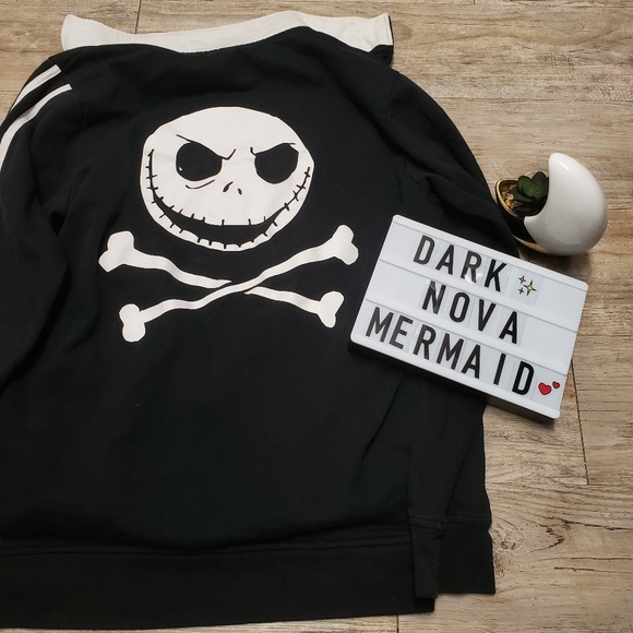 Disney Sweaters - Jack Skellington Sweater 🌈